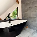 Вилла D'architecte Avec Piscine Proche Paris *