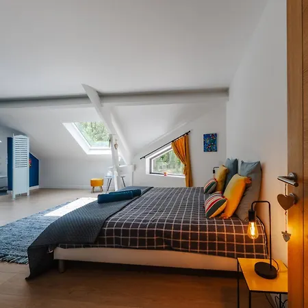 Villa D'architecte Avec Piscine Proche Paris *