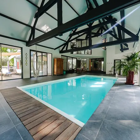 Vila D'architecte Avec Piscine Proche Paris *