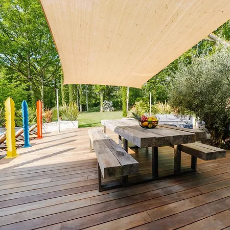 Villa D'architecte Avec Piscine Proche Paris *