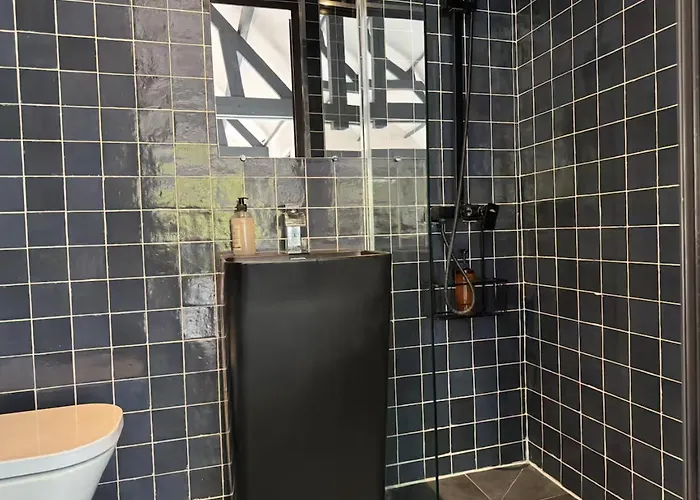 Villa D'architecte Avec Piscine Proche Paris *