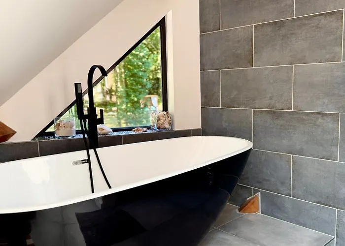 Villa D'architecte Avec Piscine Proche Paris *
